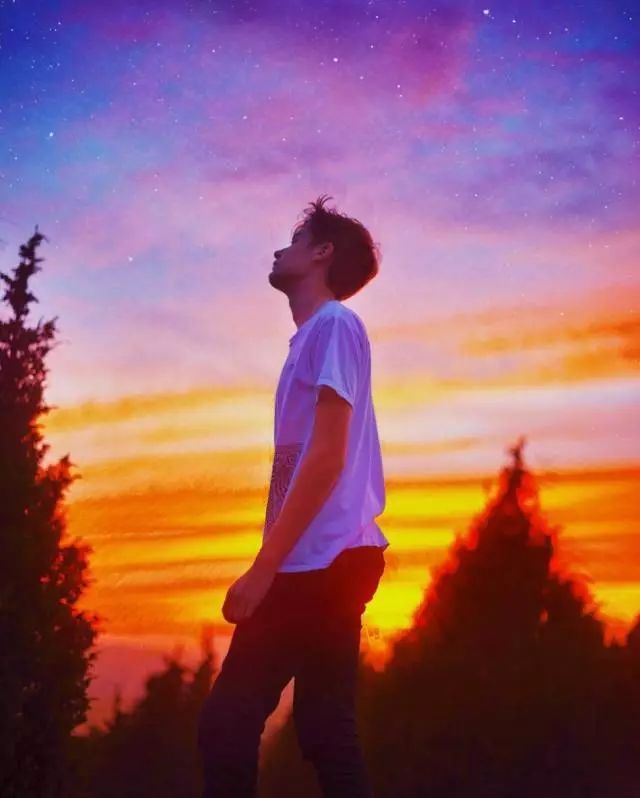 美食推荐:蒜烧五花肉、菠萝鱼、培根豆腐卷、蛋皮炸虾的做法_十大外围足球平台app(图3) 十大外围足球平台app